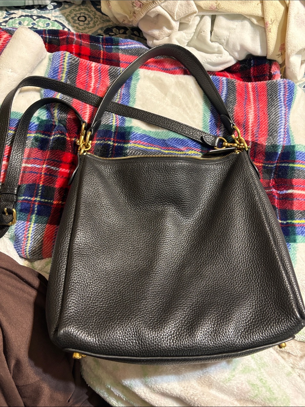 Classic Coach Black Leather Shoulder Bag with Gold Hardware